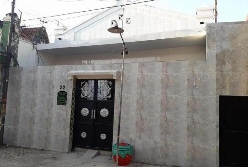 فندق جراها تيراس سيارياه سورابايا المظهر الخارجي الصورة